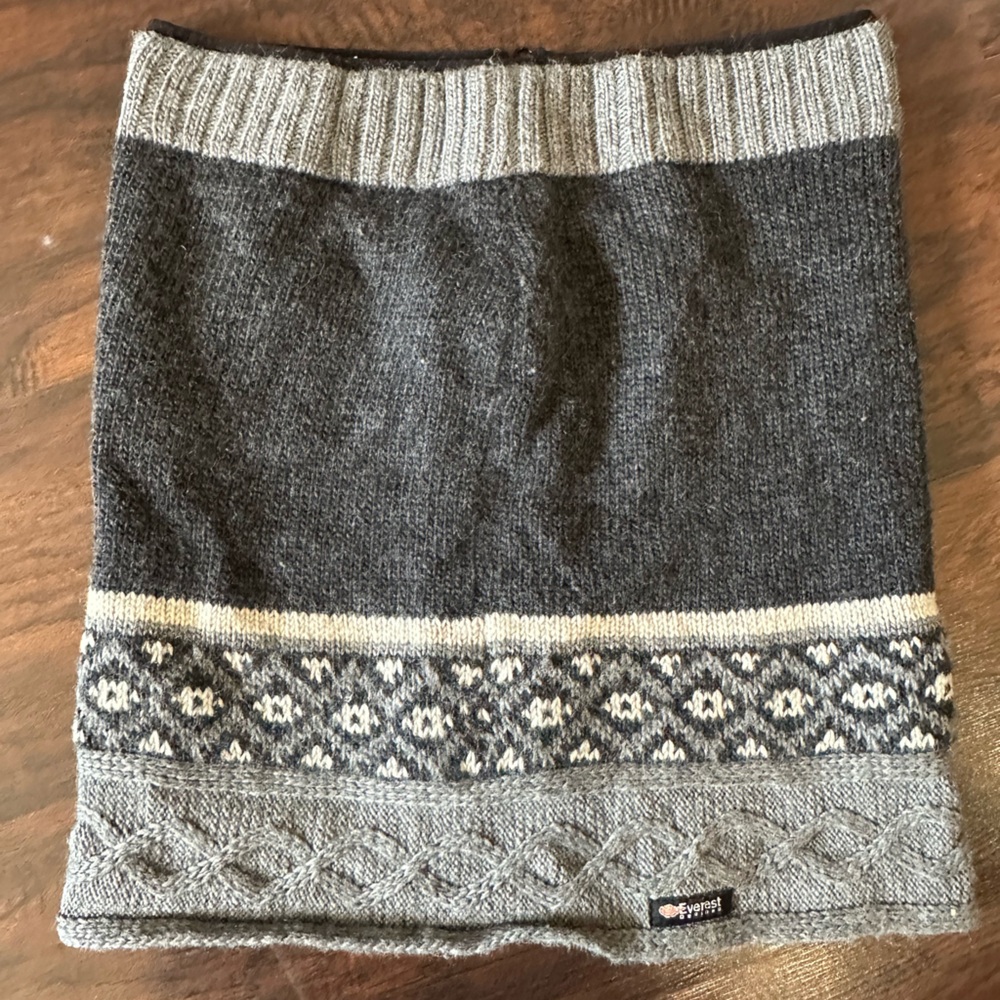 Everest Wool Knit Midi Skirt in Charcoal and Light Gray